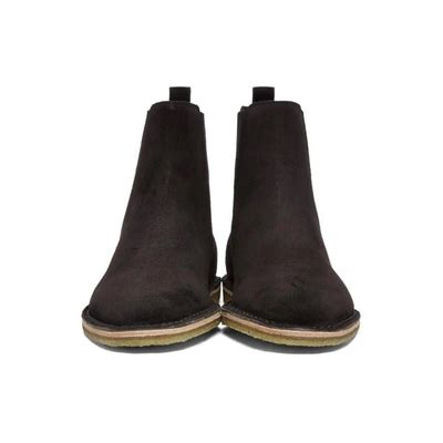 Saint Laurent Hugo 25 Chelsea Boots In 9870 Light Cigare